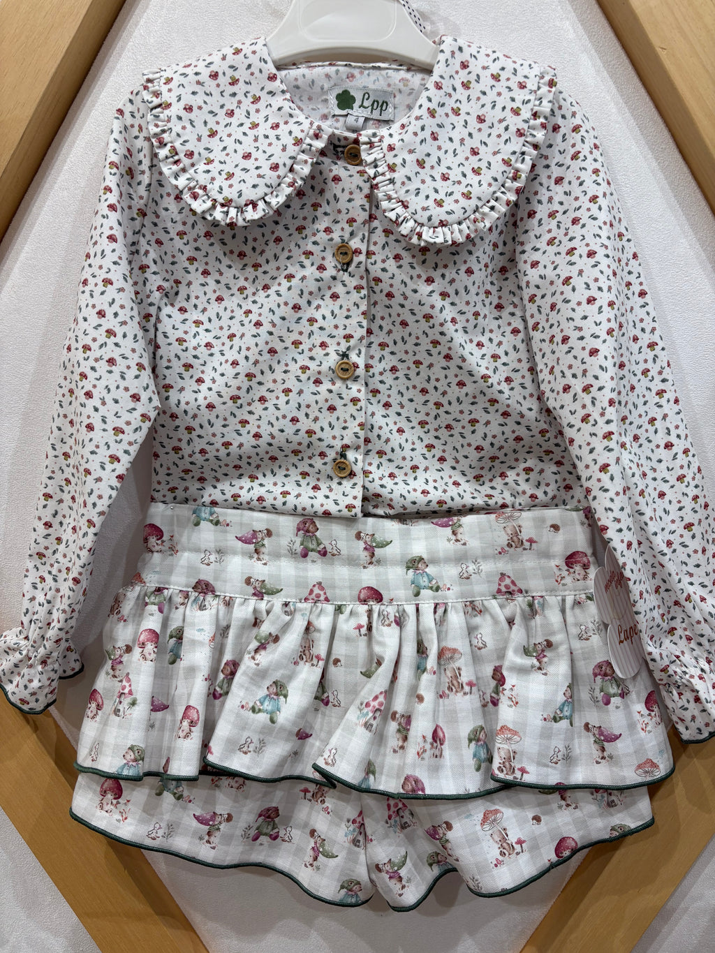 Conjunto bosque La Peppa