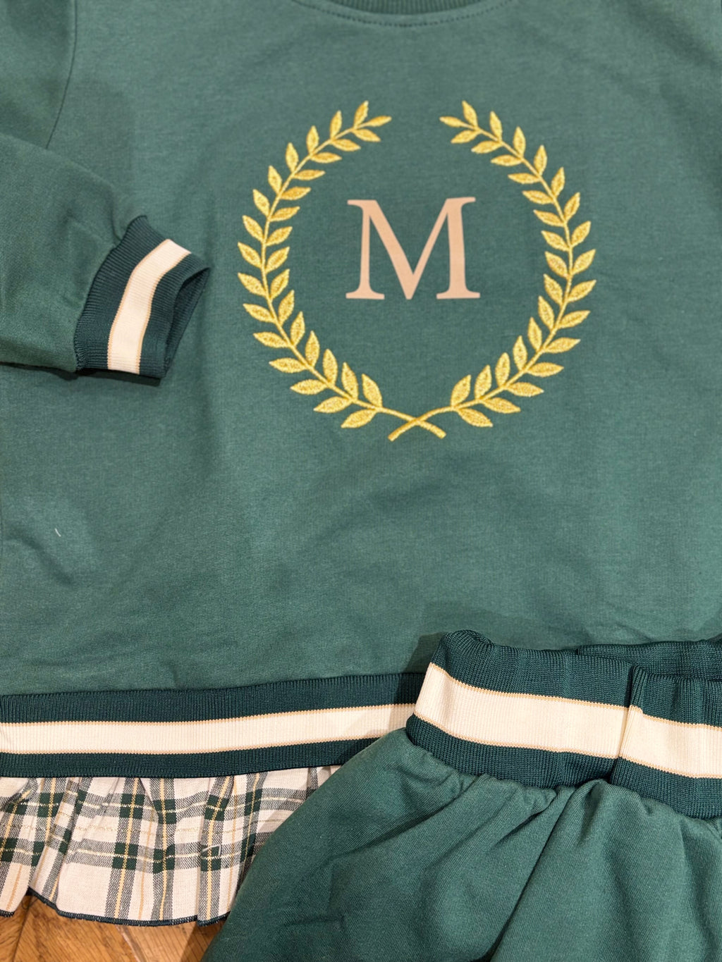 Conjunto felpa verde lurex