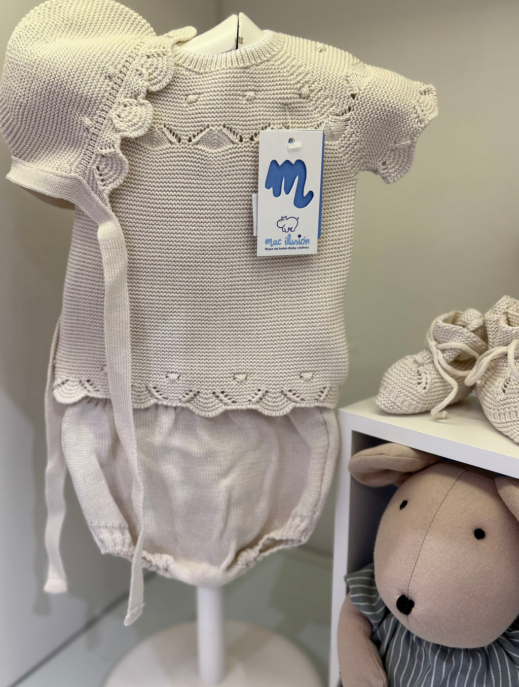 Conjunto 4 piezas en beige