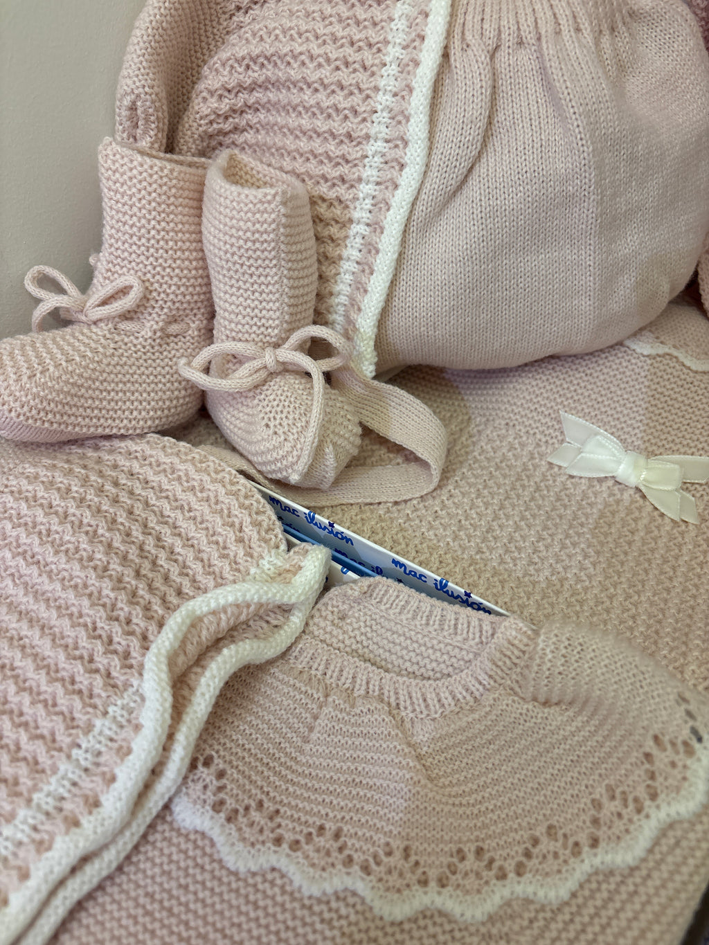 conjunto primera puesta nude