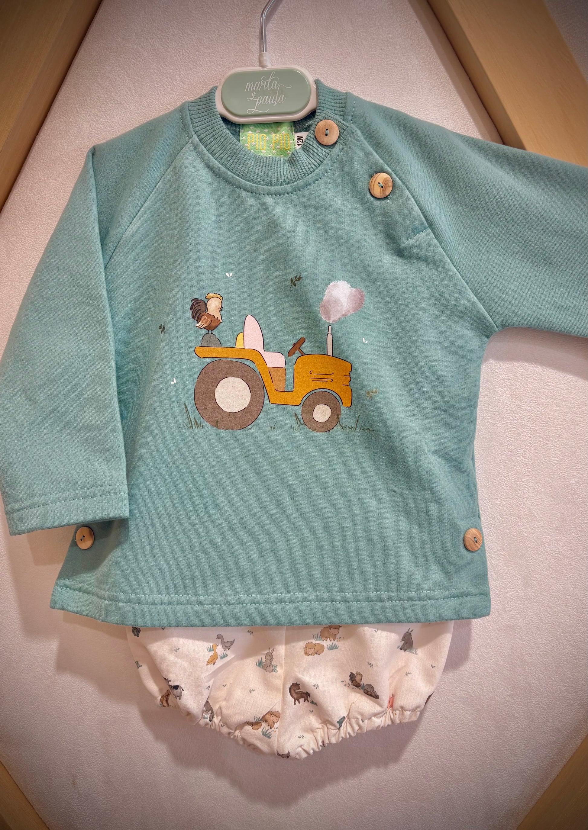 CONJUNTO NIÑO GRANJA