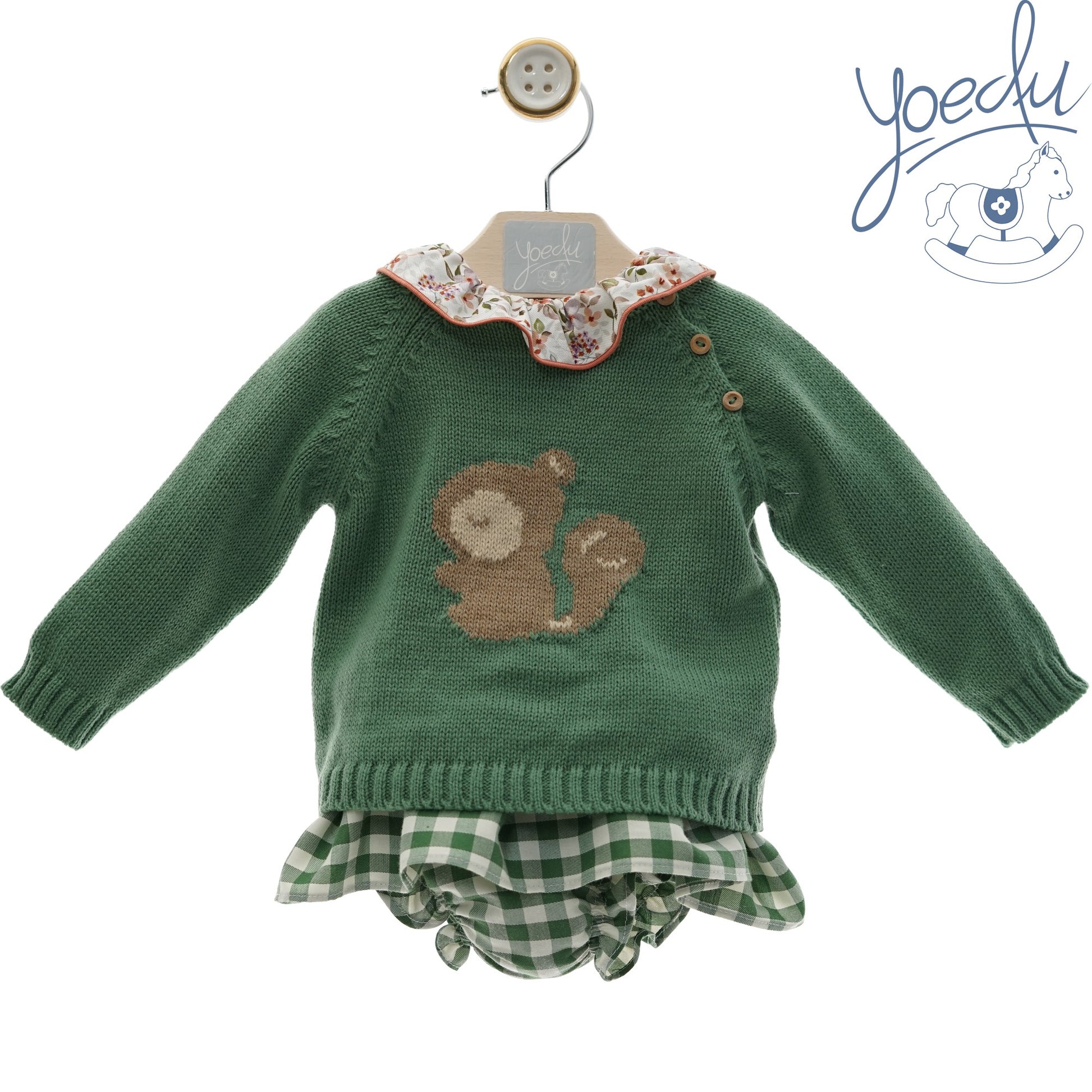 Conjunto ardilla niña