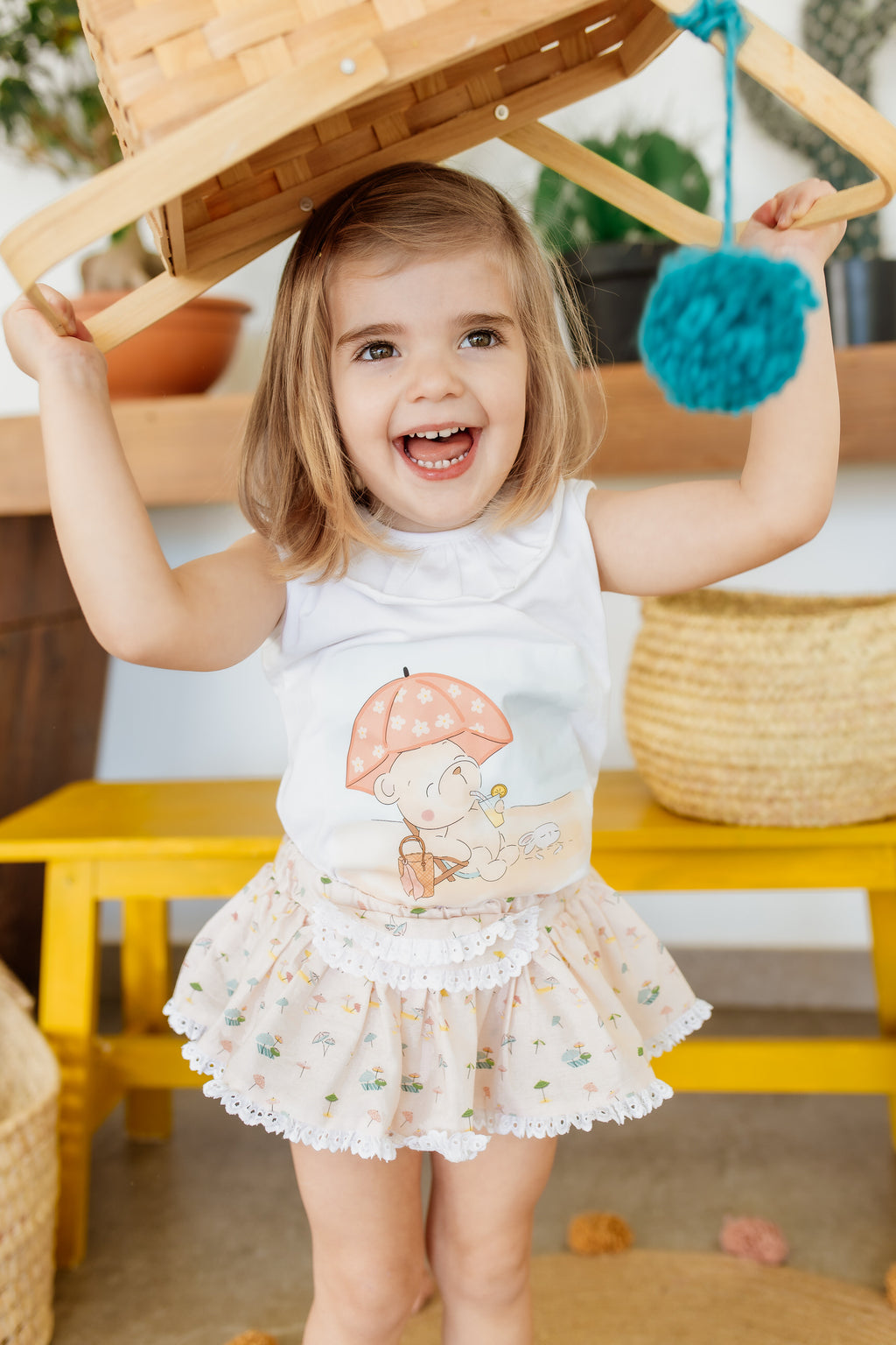 CAMISETA Y FALDITA PLAYA NIÑA