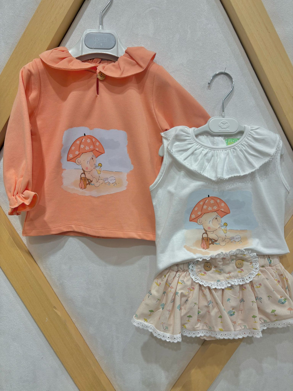 CAMISETA Y FALDITA PLAYA NIÑA