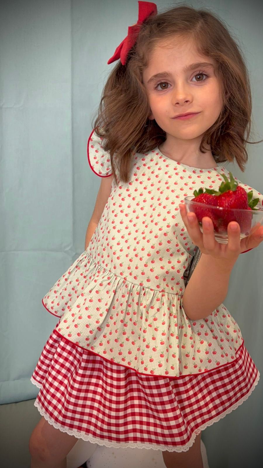 Conjunto de blusa manzanitas y falda